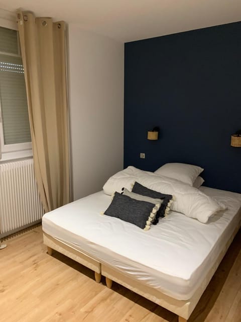 Appartement charme avec terrasse Apartment in Hauts-de-France