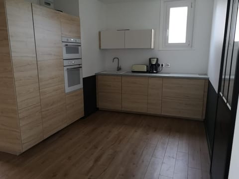 Appartement charme avec terrasse Apartment in Hauts-de-France