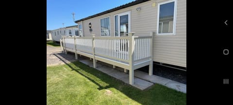 8 Berth caravan Skegness Golden Palm resort House in Chapel Saint Leonards