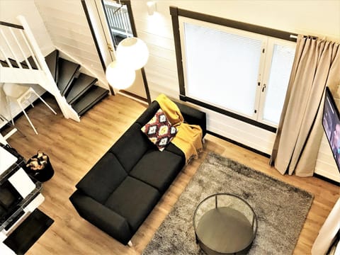 TV and multimedia, Living room, Seating area, Bedroom