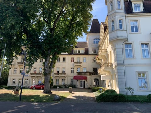 Property building, Street view