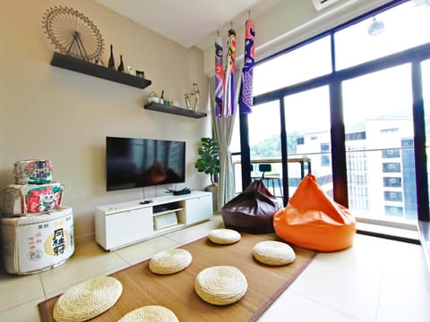 Communal lounge/ TV room, TV and multimedia, Living room, Seating area, Evening entertainment