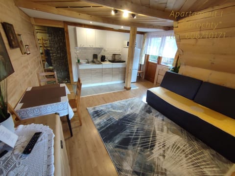 Kitchen or kitchenette, Living room, Dining area