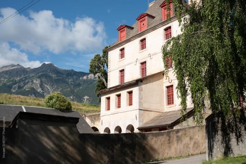 Property building, Natural landscape