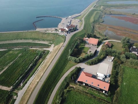 Heerenkeet 4 pers appartement aan de Oosterschelde Apartment in Zeeland, Netherlands