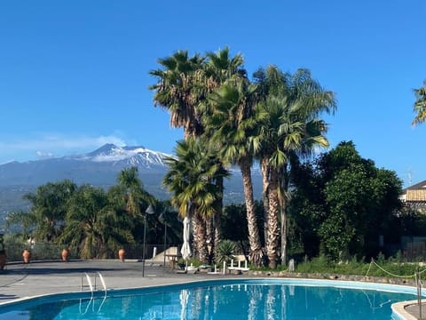Mountain view, Swimming pool