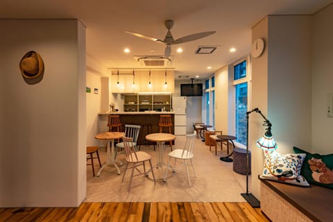 Communal lounge/ TV room, Decorative detail, Dining area, Communal kitchen