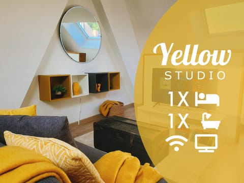 Yellow Studio Apartment in Hauts-de-France