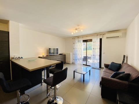 PORTO PIANO 2 pièces au coeur de la ville Apartment in Propriano