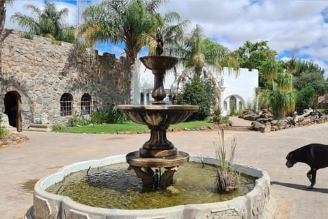 Property building, Restaurant/places to eat, Lobby or reception