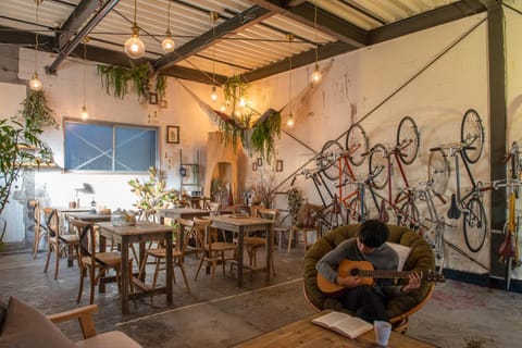 Living room, Cycling