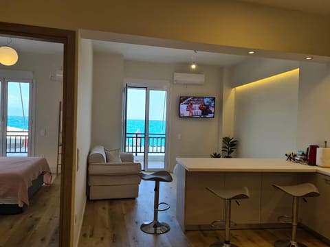 Grace Seaside Apartment in Euboea