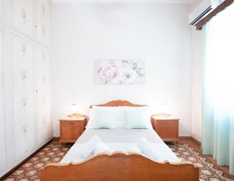 Bed, Other, Bedroom