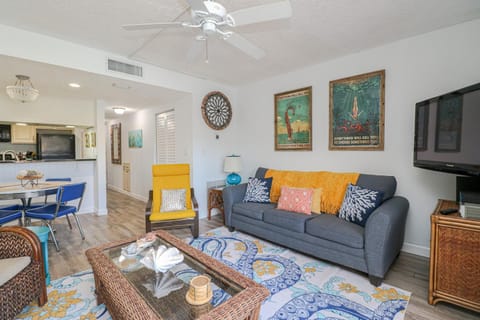 Creston House 3E House in Butler Beach