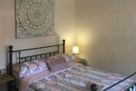 6 Bed-Sleeps 12-Hot Tub-Free Parking-Pet Friendly House in Newcastle upon Tyne