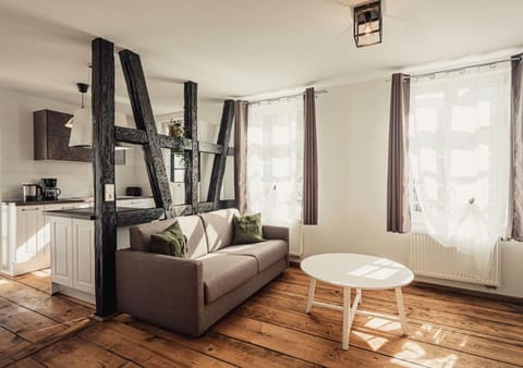 Kitchen or kitchenette, Living room, Seating area