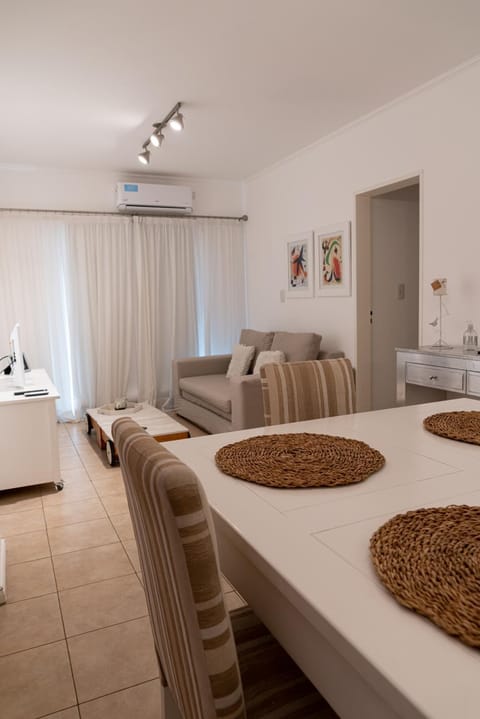Living room, Photo of the whole room