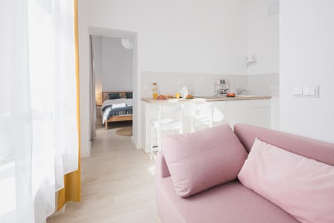Bed, Kitchen or kitchenette, Living room, Other, Photo of the whole room, Seating area, Bedroom