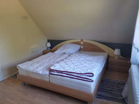 Ferienwohnung Möwe, Perle im Dreieck Bensersiel, Neuharlingersiel, Esens Apartment in Neuharlingersiel