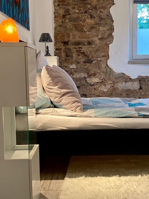 Eifelstein, Apartment mit Whirlpool und Ofen Apartment in Rhineland-Palatinate