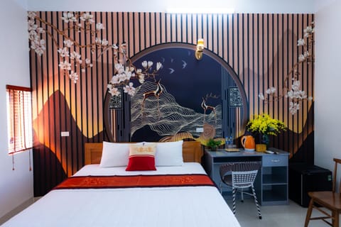 Photo of the whole room, Bedroom