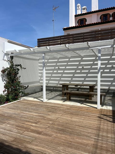 Off site, Dining area, Inner courtyard view