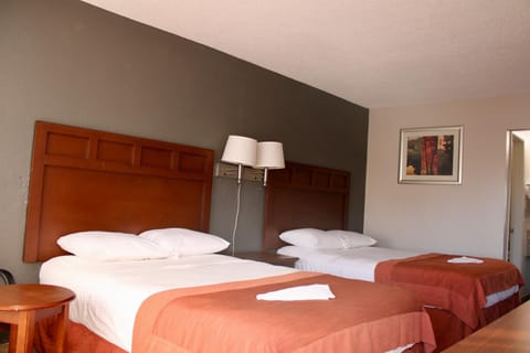 LA VISTA INN Hotel in Bayonet Point