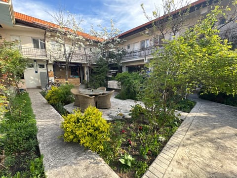 Pensiunea Drobeta Bed and Breakfast in Serbia