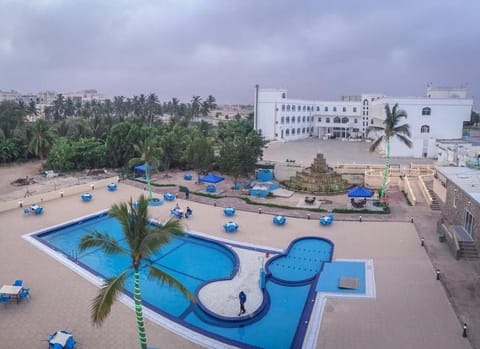 Swimming pool
