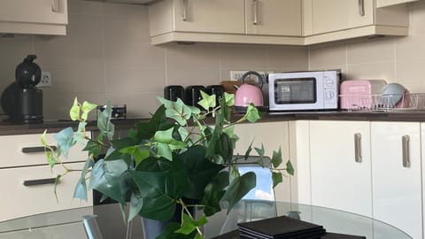 Chester City Centre Waterfront Apartment Apartment in Chester