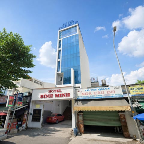 Property building, Day
