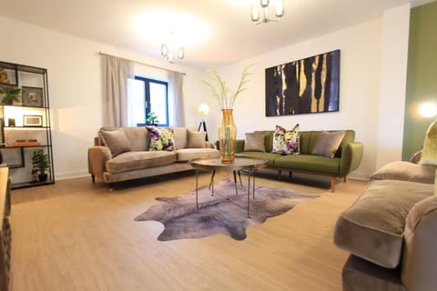 Cabot Mews Apartment 8 Apartment in Bristol