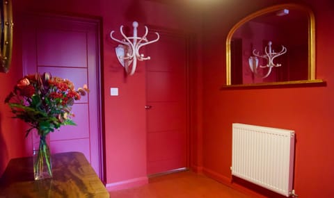 Stunning Apartment with Courtyard Near The Waterfront Ipswich Apartment in Ipswich