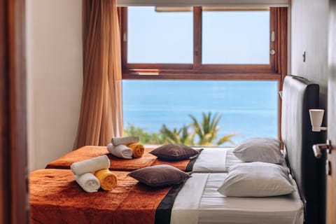 Bedroom, Sea view