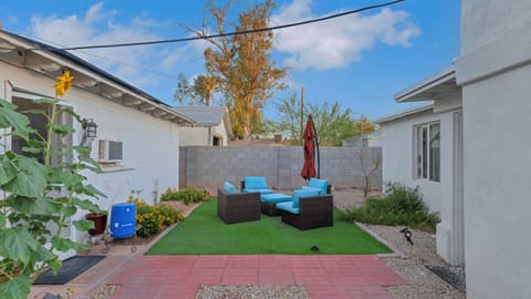 Day, Garden view