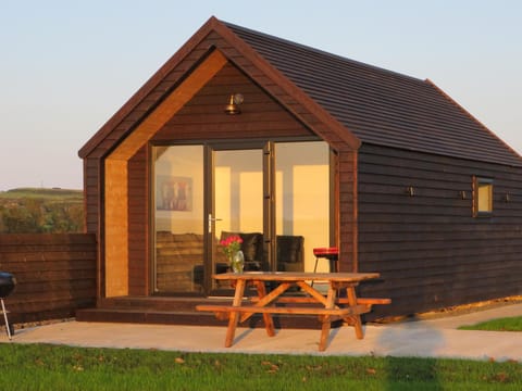 Islandcorr Farm Luxury Glamping Lodges and Self Catering Cottage, Giant's Causeway House in Northern Ireland