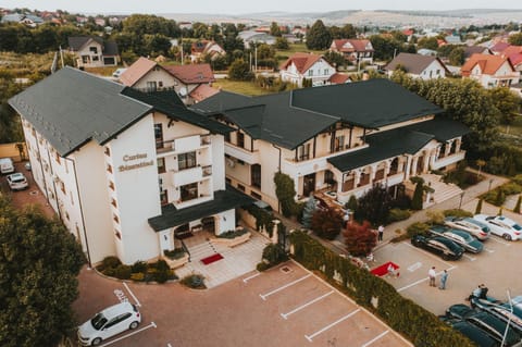 Neighbourhood, Bird's eye view, Street view
