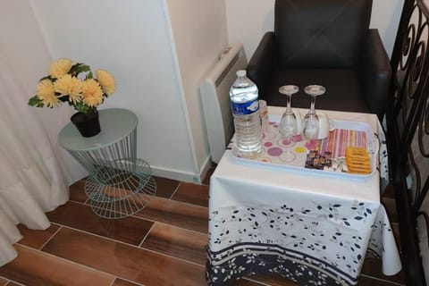 Bel Appart entre Paris et Dysney équipé (Ref:KL0) Apartment in Gagny