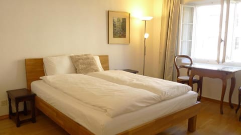 Bed, Living room, Bedroom