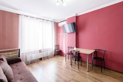 Bed, TV and multimedia, Living room, Seating area, Dining area, locker, locker, air conditioner