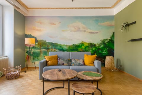 Travel Homes - The Wooden, Spacieux & bon quartier Apartment in Mulhouse