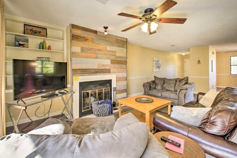 Hot Springs Condo on Lake Hamilton with Resort Perks Apartment in Lake Hamilton