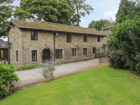 Ryecroft Barn House in Craven District
