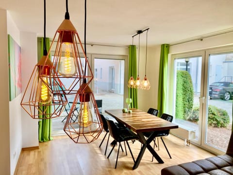 Living room, Decorative detail, Seating area, Dining area