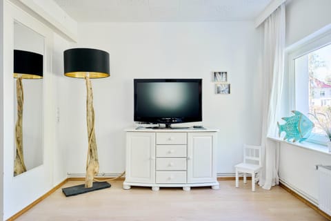 TV and multimedia, Evening entertainment