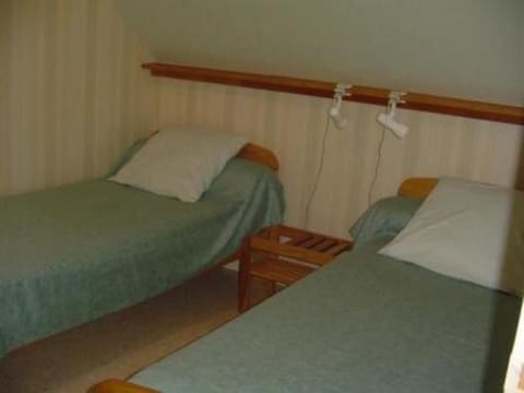 Maison troglodytique avec WiFi, barbecue et cheminée - FR-1-410-156 House in Centre-Val de Loire