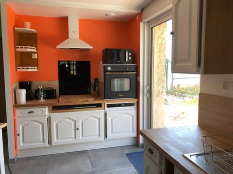 Gîte tout confort près du circuit des 24H du Mans - 3 chambres, jardin et parking privé - FR-1-410-261 House in Centre-Val de Loire