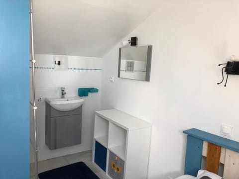 Gîte tout confort près du circuit des 24H du Mans - 3 chambres, jardin et parking privé - FR-1-410-261 House in Centre-Val de Loire