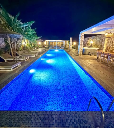 Night, Pool view, Swimming pool, sunbed