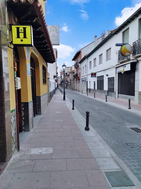 Facade/entrance, Neighbourhood, Street view